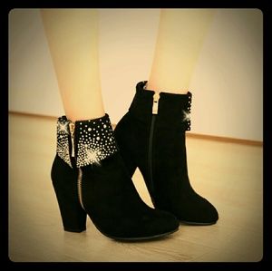 Ankle boots